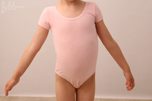 Cap sleeve leotard in cotton lycra - pink front view