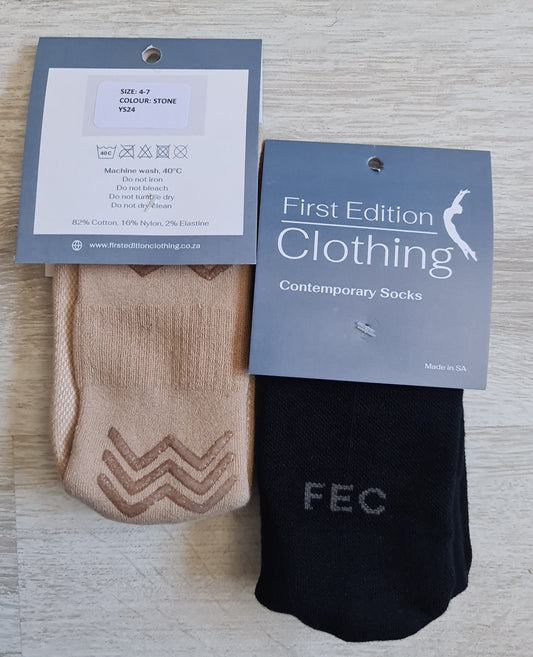 Contemporary Dance Socks in stone or black